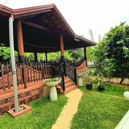 Loveena By H.S. Restaurant & Guest Tangalle Exteriör bild